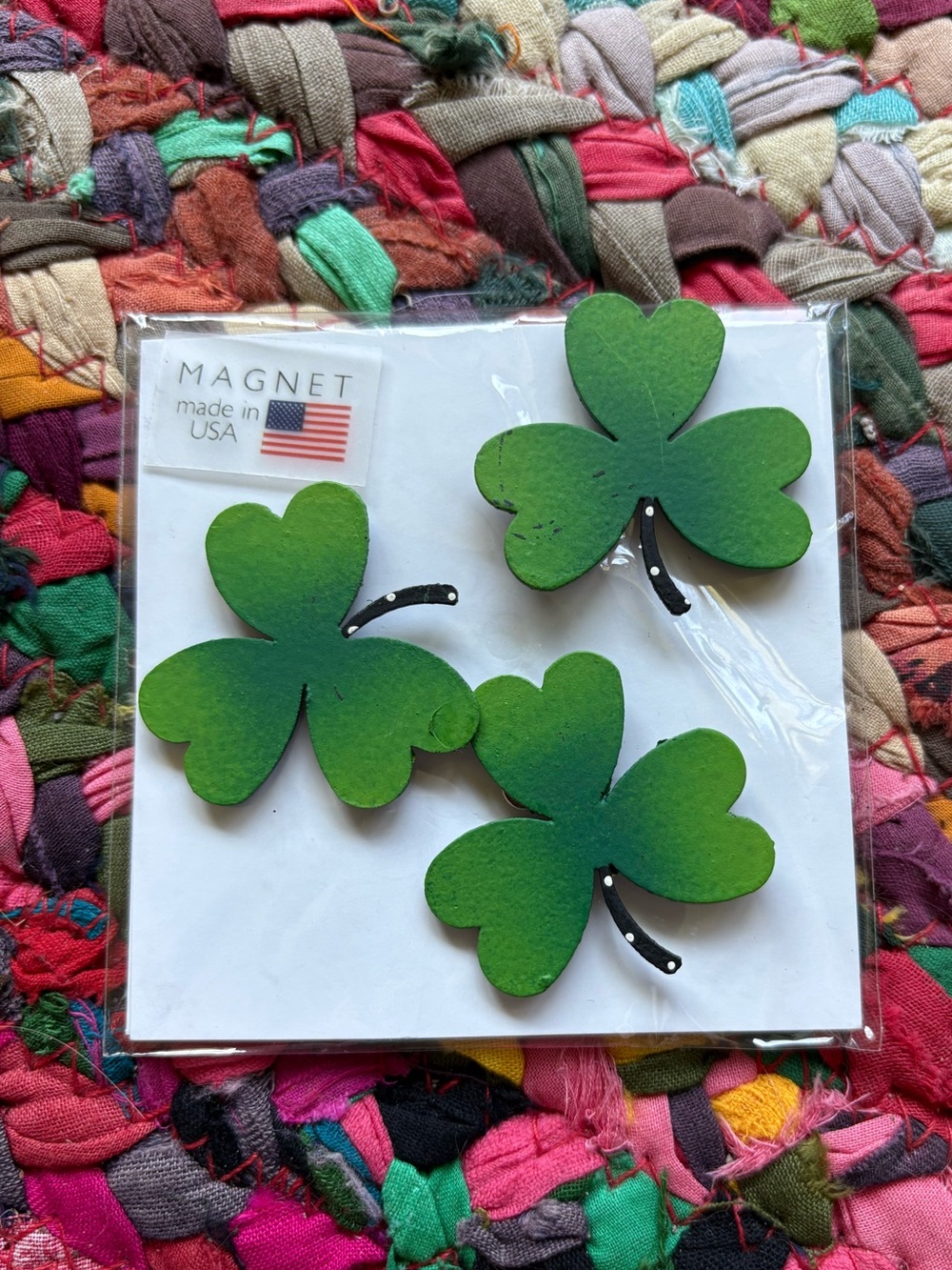 ROEDA HAND-PAINTED METAL SHAMROCK CLOVER MAGNETS